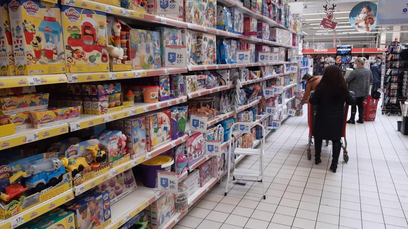 Noel avant l heure a Auchan a Calais